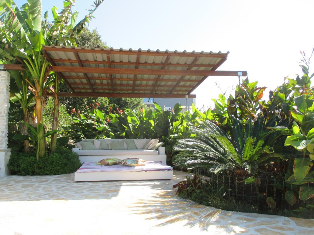 Relax Tiny Villas 40 Meters Of The Beach Zrnovo 外观 照片