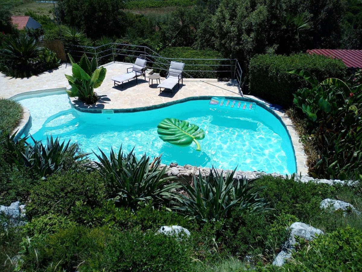 Relax Tiny Villas 40 Meters Of The Beach Zrnovo 外观 照片