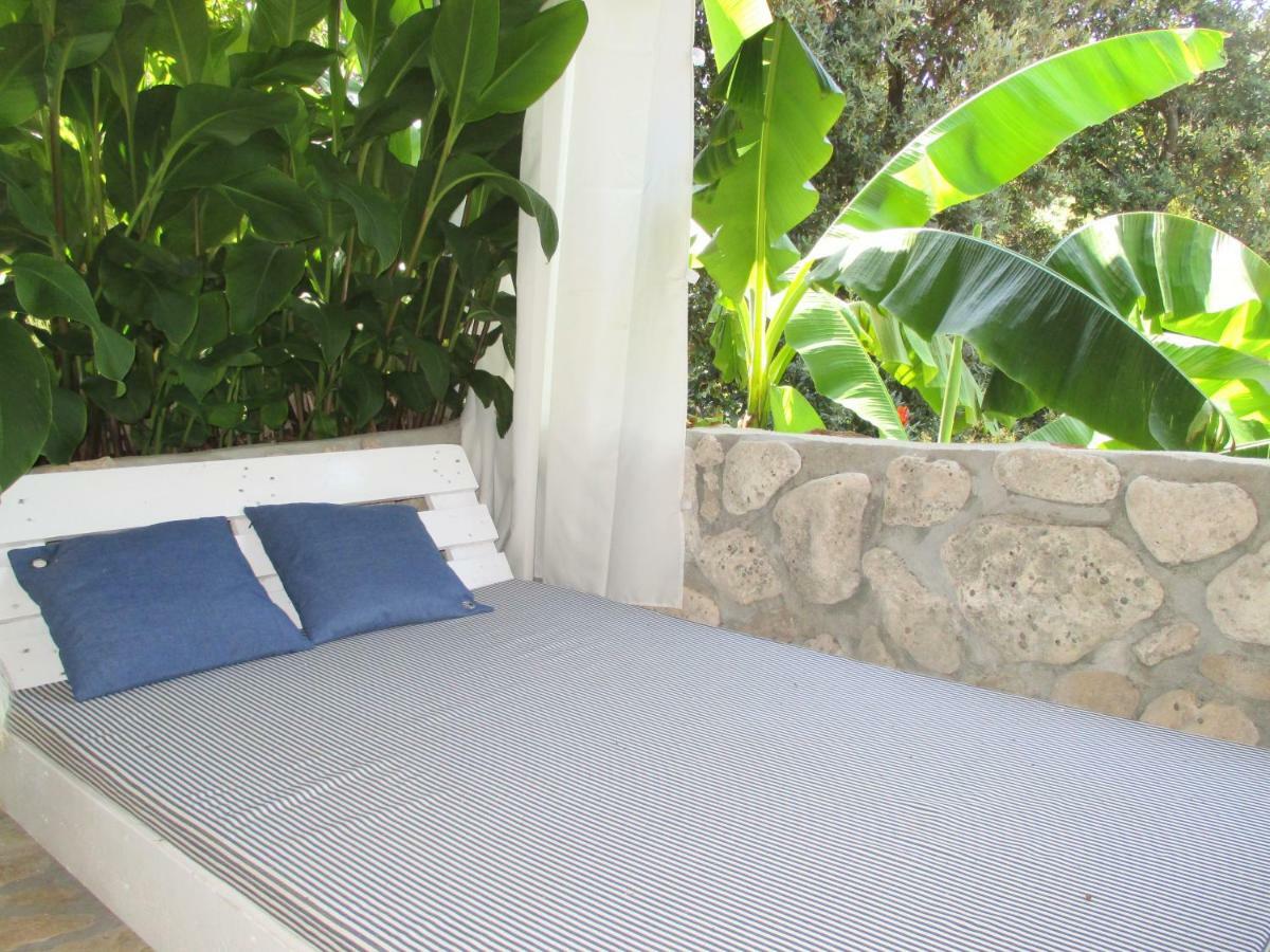 Relax Tiny Villas 40 Meters Of The Beach Zrnovo 外观 照片